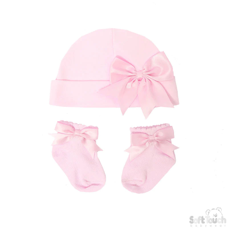 Infants hat pink and socks