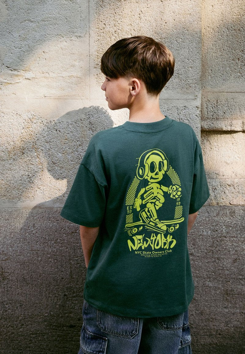 NEXT NYC SKATE GRAPHIC T-shirt