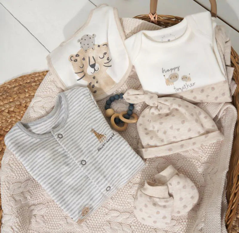Mothercare 8-in-1 unisex essential baby set